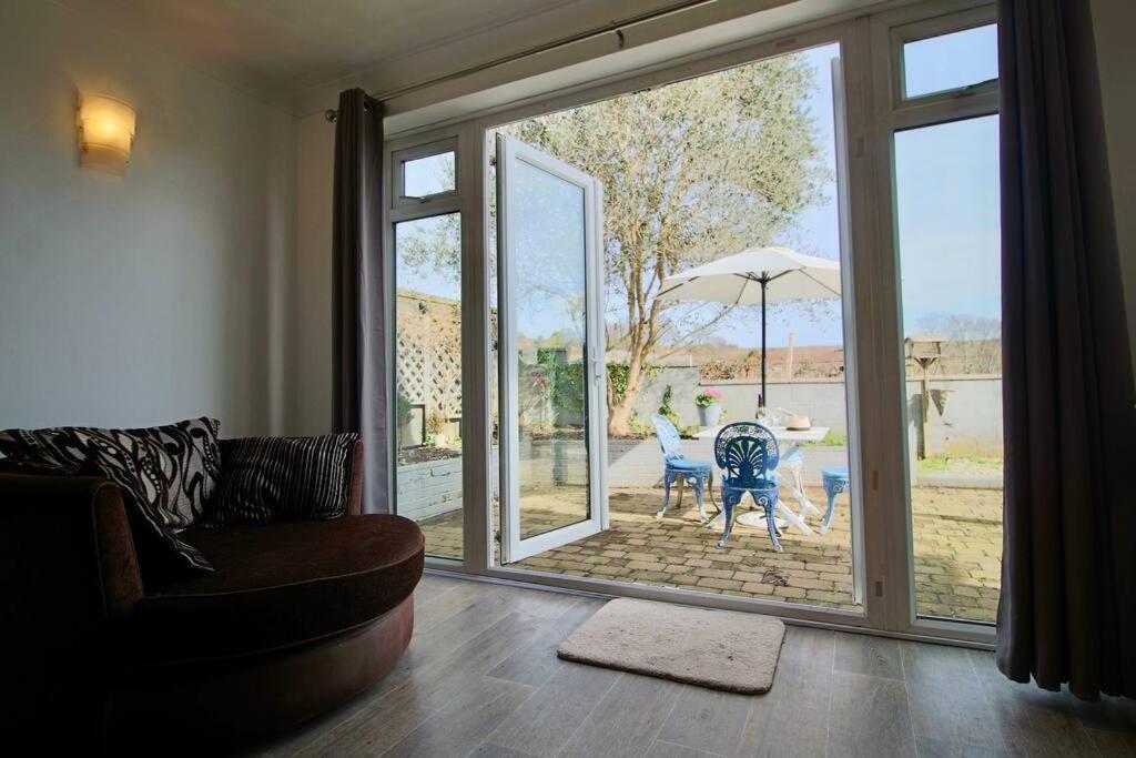 Olive Garden By Air Premier * Newhaven